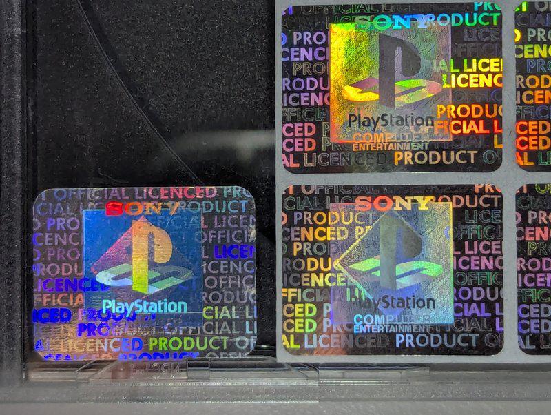 A comparison picture between the real one on the left and reproduction on the right.